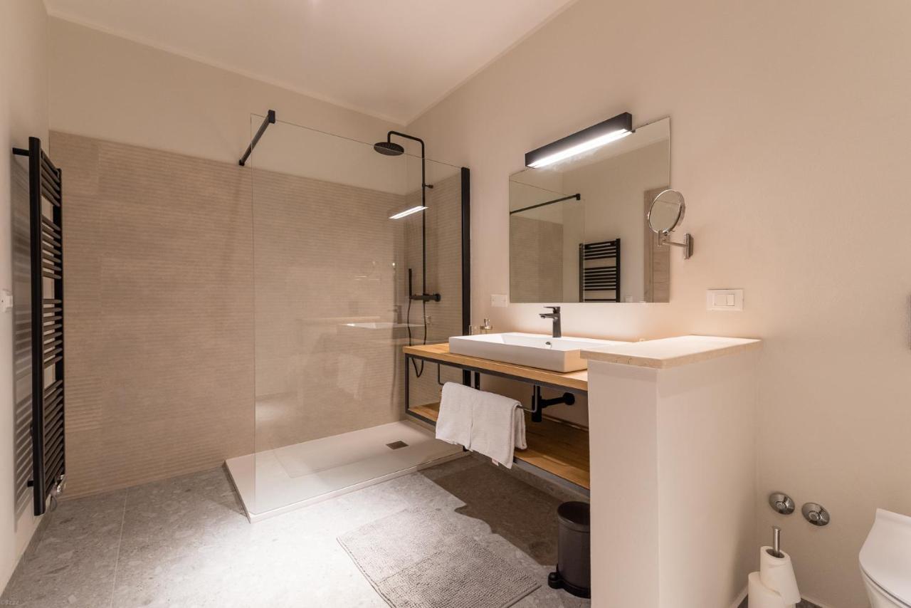 L'Abbraccio Della Quercia Apartman Momjan Kültér fotó