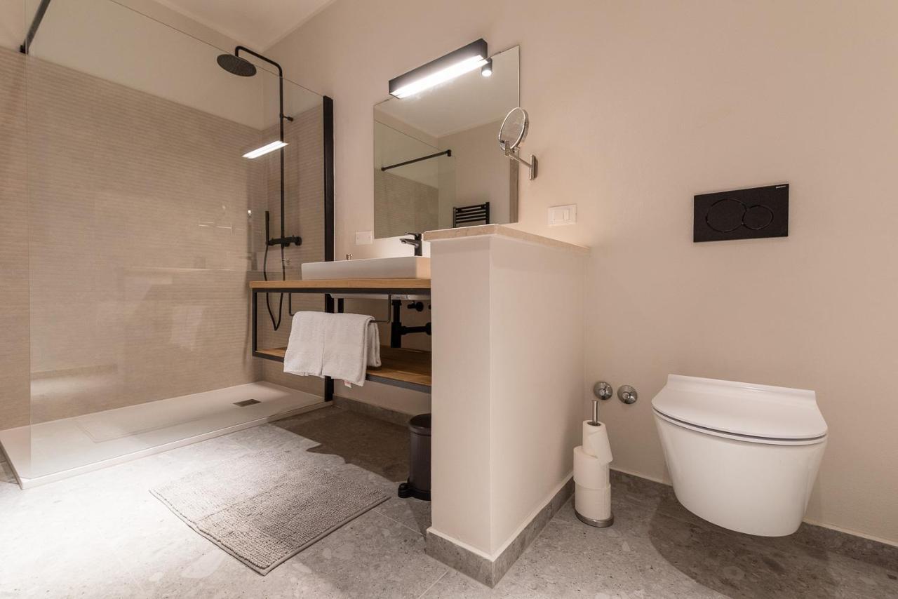 L'Abbraccio Della Quercia Apartman Momjan Kültér fotó