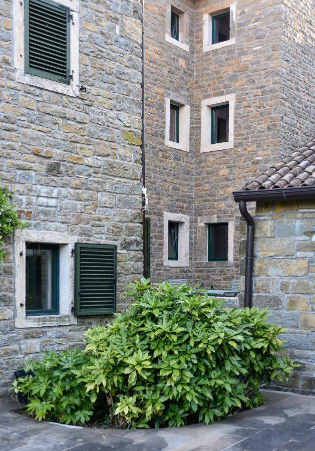 L'Abbraccio Della Quercia Apartman Momjan Kültér fotó